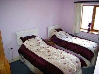 Whaddon Grove House - B&B 2