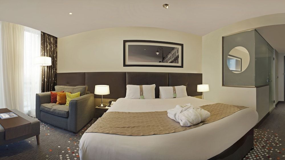 Holiday Inn Bristol City Centre 3