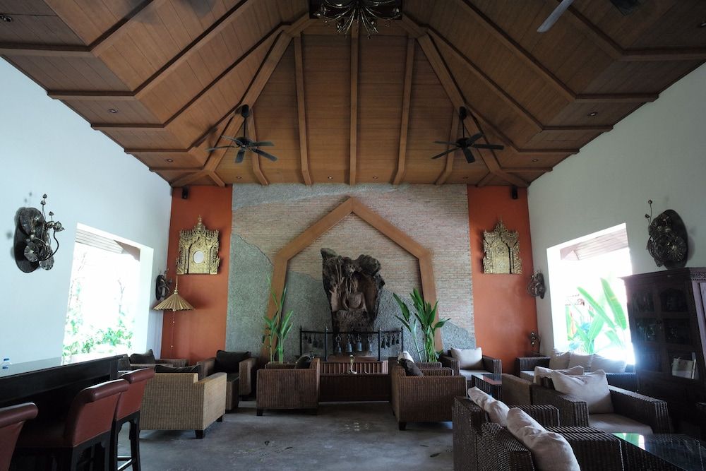 Pinnacle Grand Jomtien Resort 2