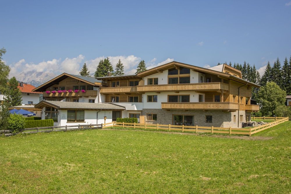 Princess Bergfrieden 1