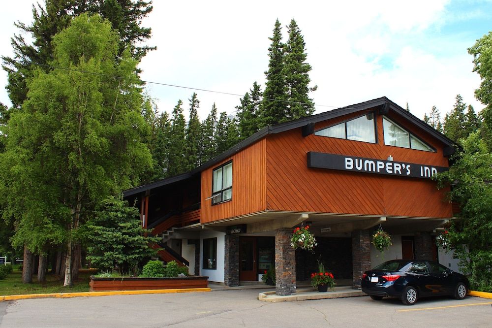 Bumpers Inn 1