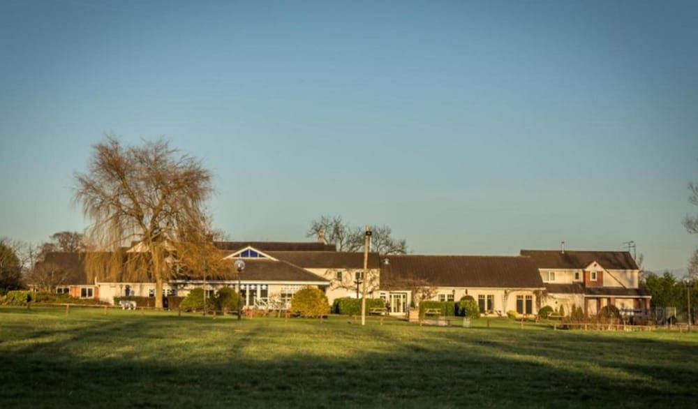Holt Lodge Hotel 3 estrelas em Wrexham