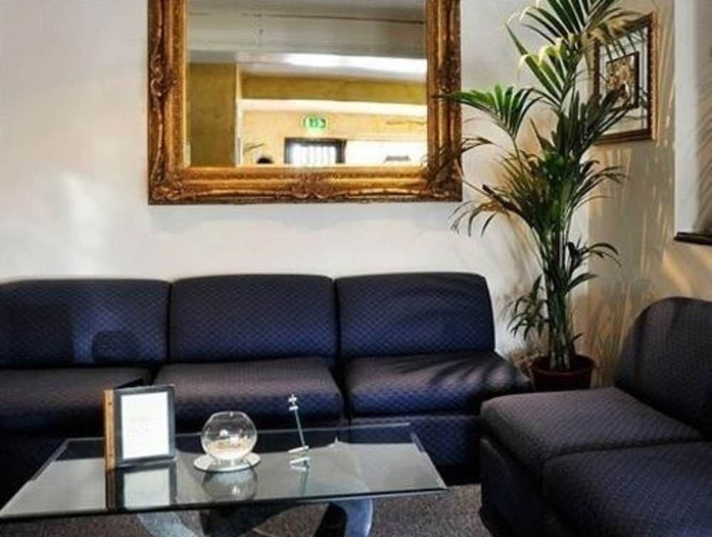 La Fontana - Restaurant with rooms 2