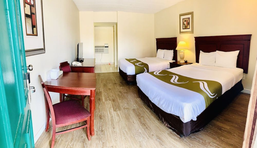 Niagara's Best Inn 2