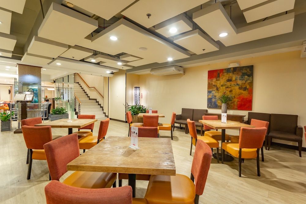 Microtel by Wyndham Mall of Asia 2