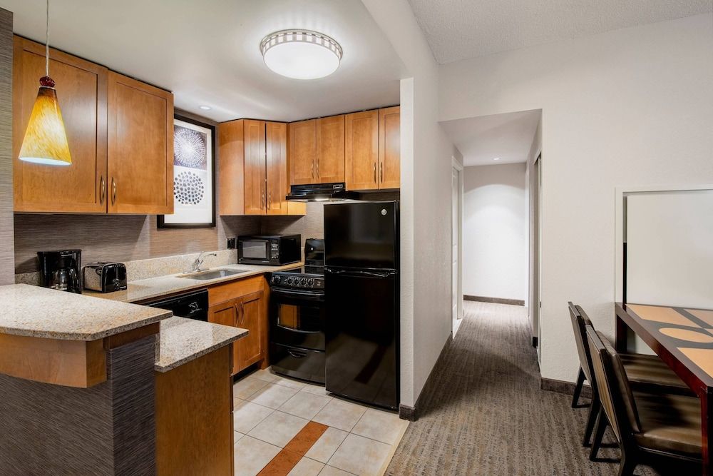 Residence Inn by Marriott Kingston Water's Edge 2