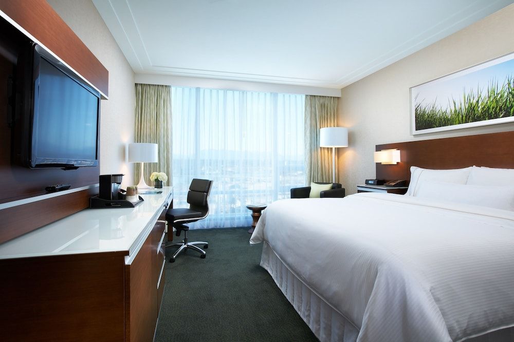 The Westin Wall Centre, Vancouver Airport 3