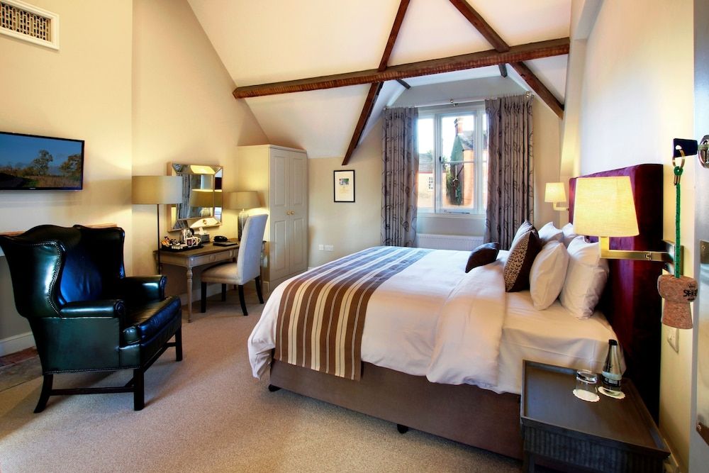 The Five Arrows Hotel 3