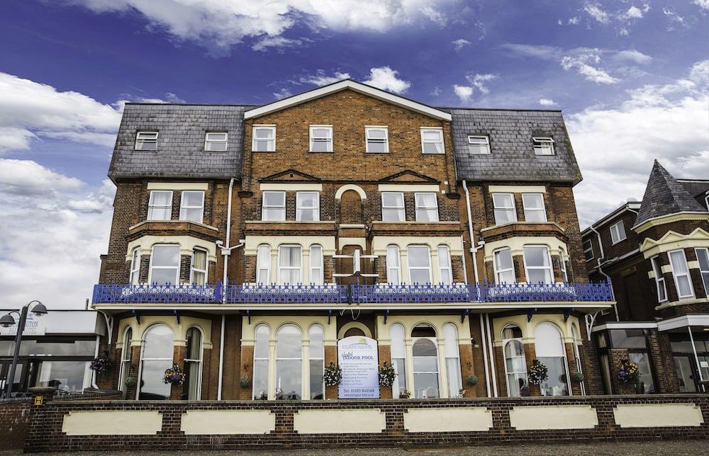 The Palm Court Hotel 1