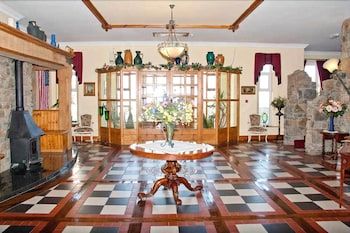 Fitzgerald's Hotel 3