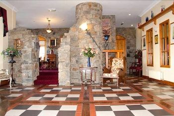 Fitzgerald's Hotel 2