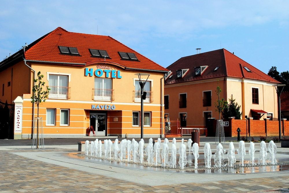 Viktória Hotel 3 estrelas em Sárvár