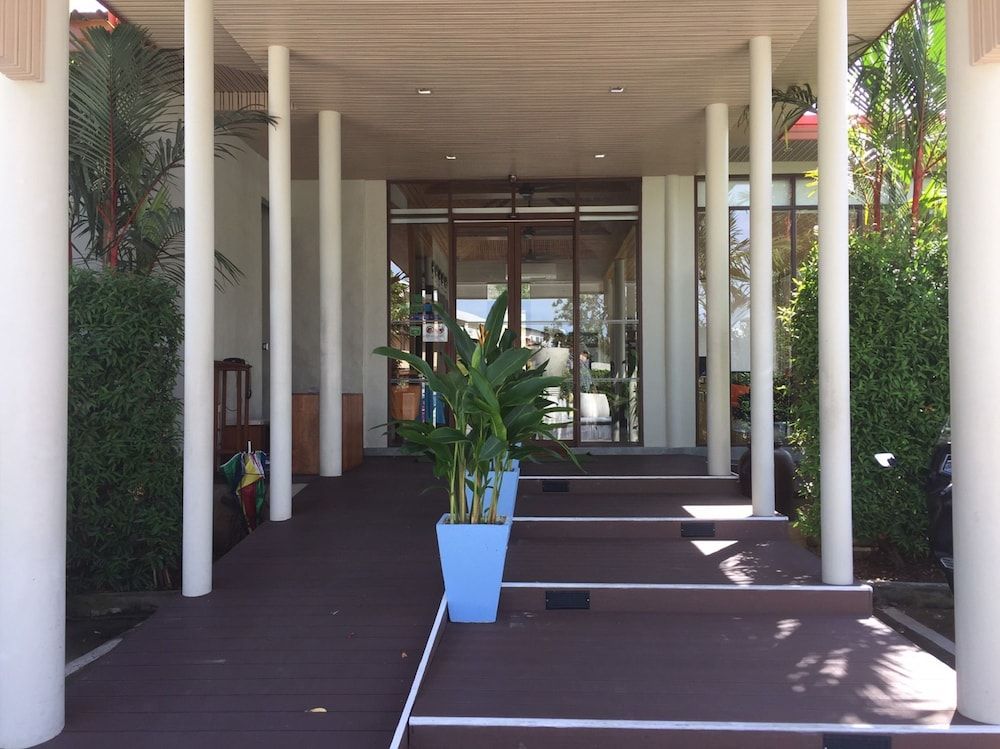 Metadee Resort and Villas 2 Metadee Resort and Villas 2