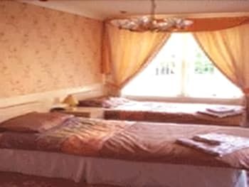 The Hall Park Hotel 2