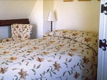 The Yellow House Bed & Breakfast 3