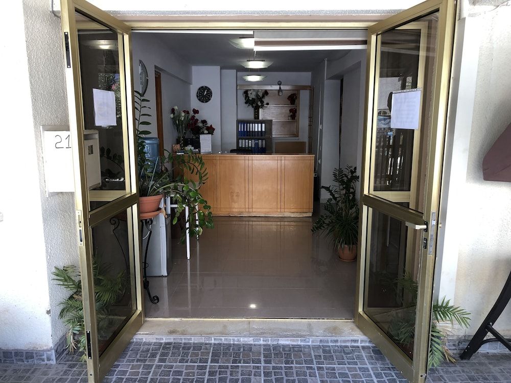 Pasianna Hotel Apartments 3