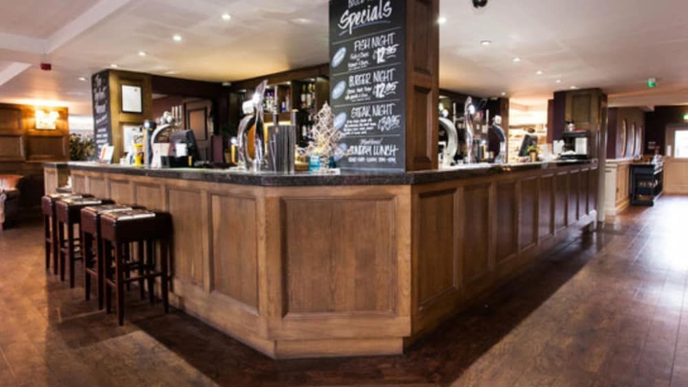 Honest Lawyer Hotel 2