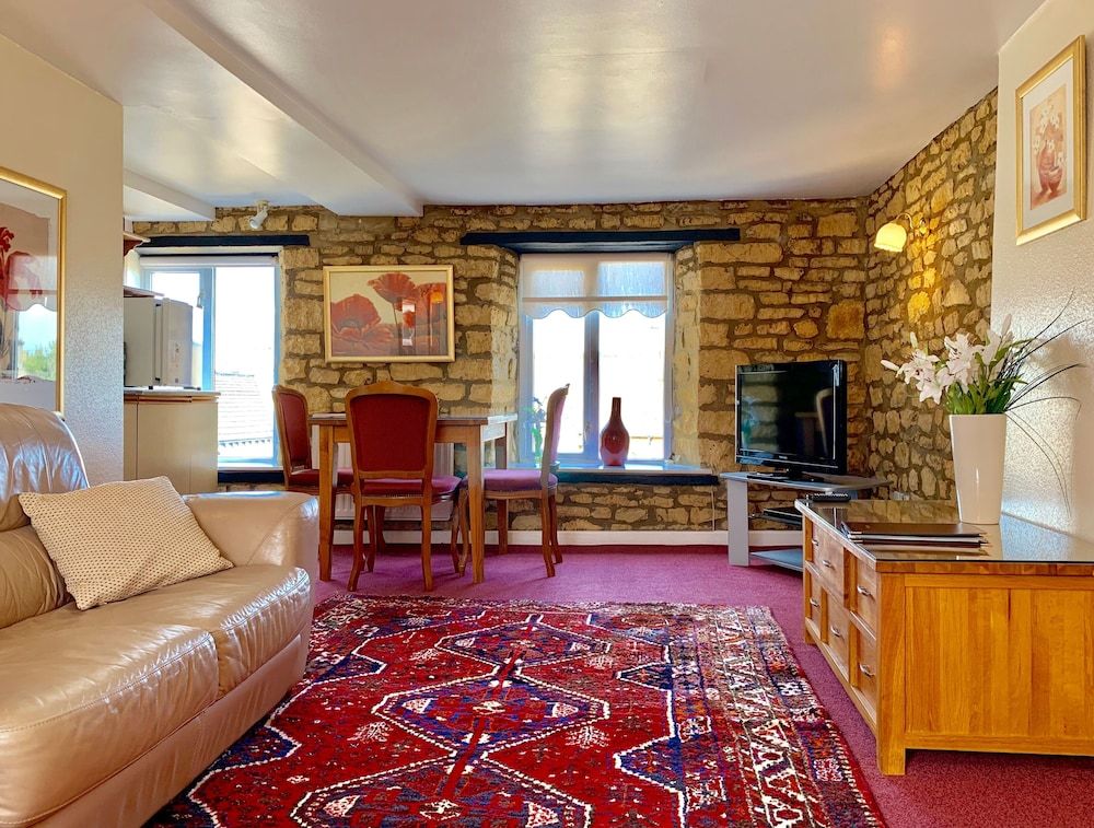 Broadlands Guest House 2