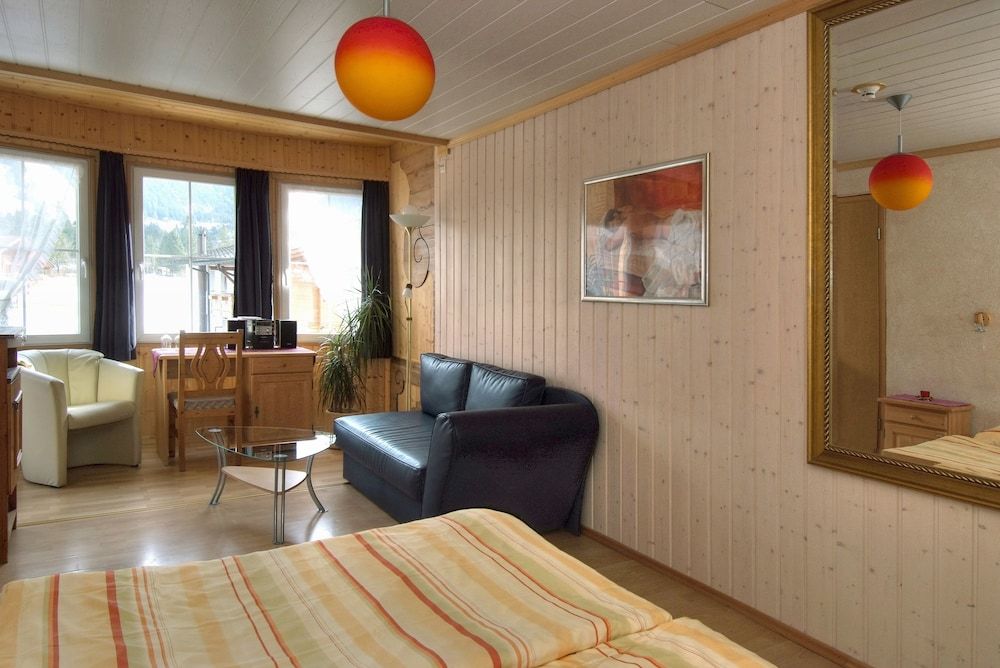Chalet-Hotel Adler 2