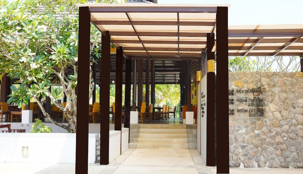 Palm Galleria Resort 2