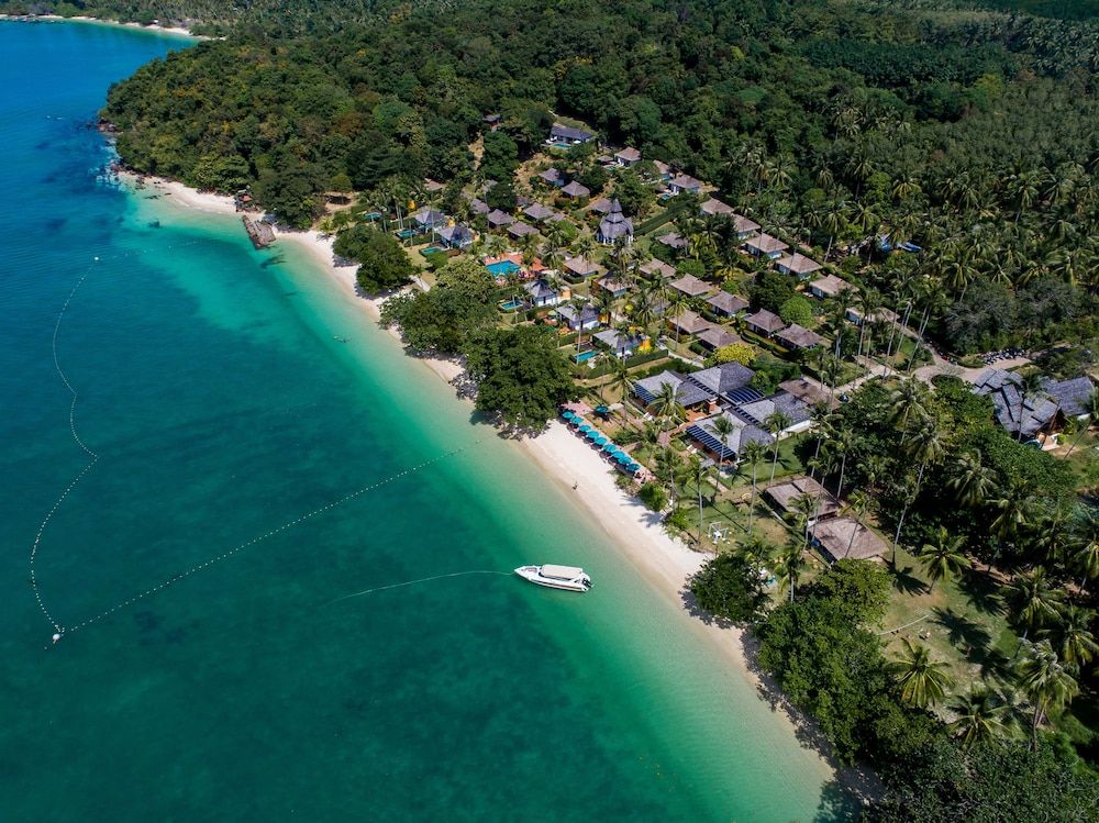 GLOW Elixir Koh Yao Yai