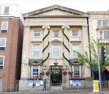 Relaxinnz Great Expectations 4 estrelas em Reading