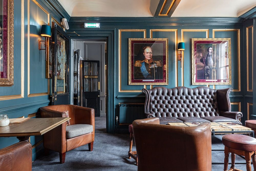 Relaxinnz Kings Arms And Royal 2