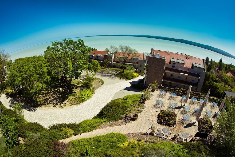 Echo Residence All Suite Hotel 3 estrelas em Tihany