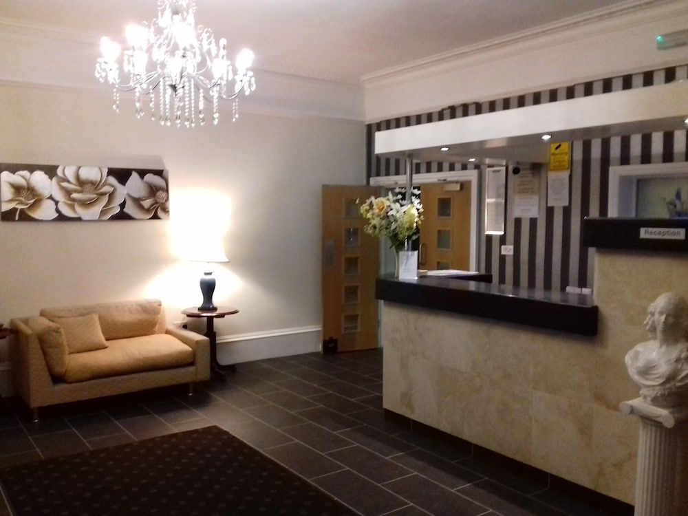 The Croham Hotel 3