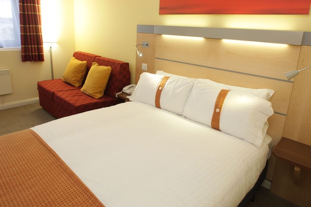 Holiday Inn Express Dundee 2