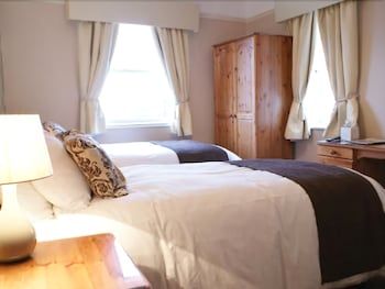 The Crescent Guest House 2