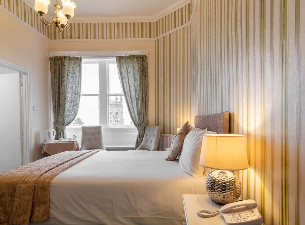 The Mount Pleasant Hotel 3