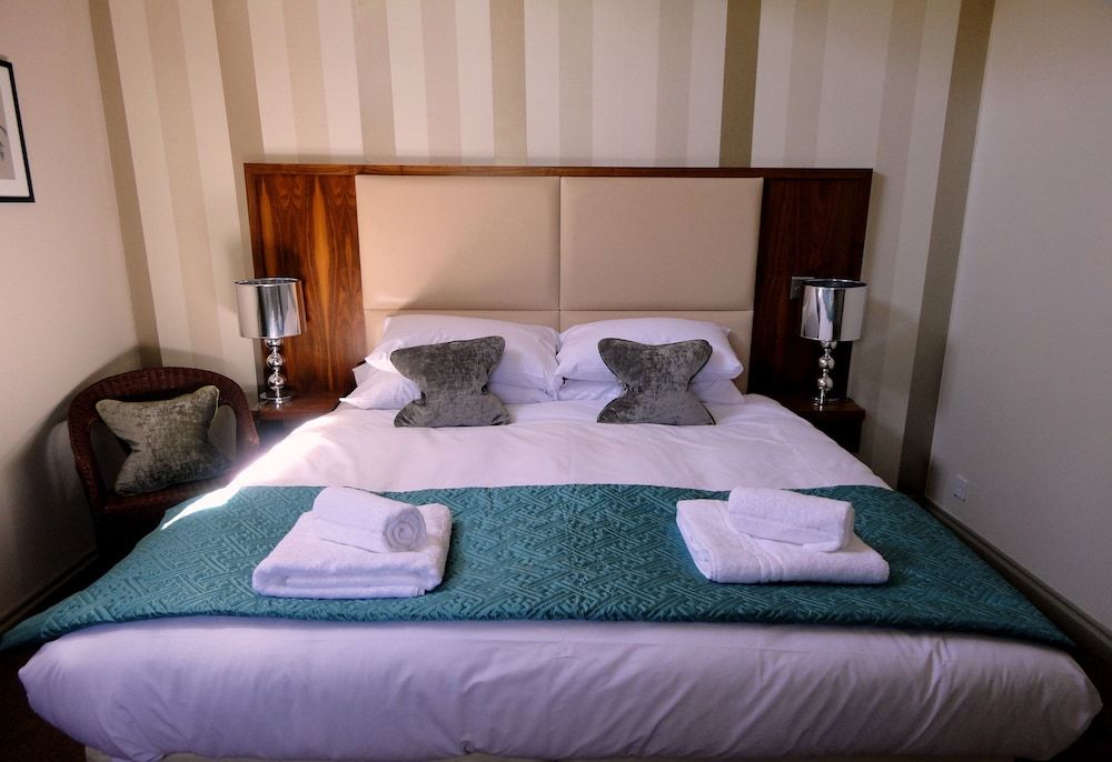 The Cherry Tree Inn 2