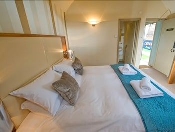 The Cherry Tree Inn 3