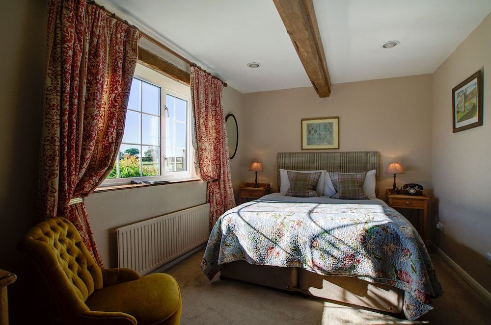 The Moonraker Hotel, BW Signature Collection 3