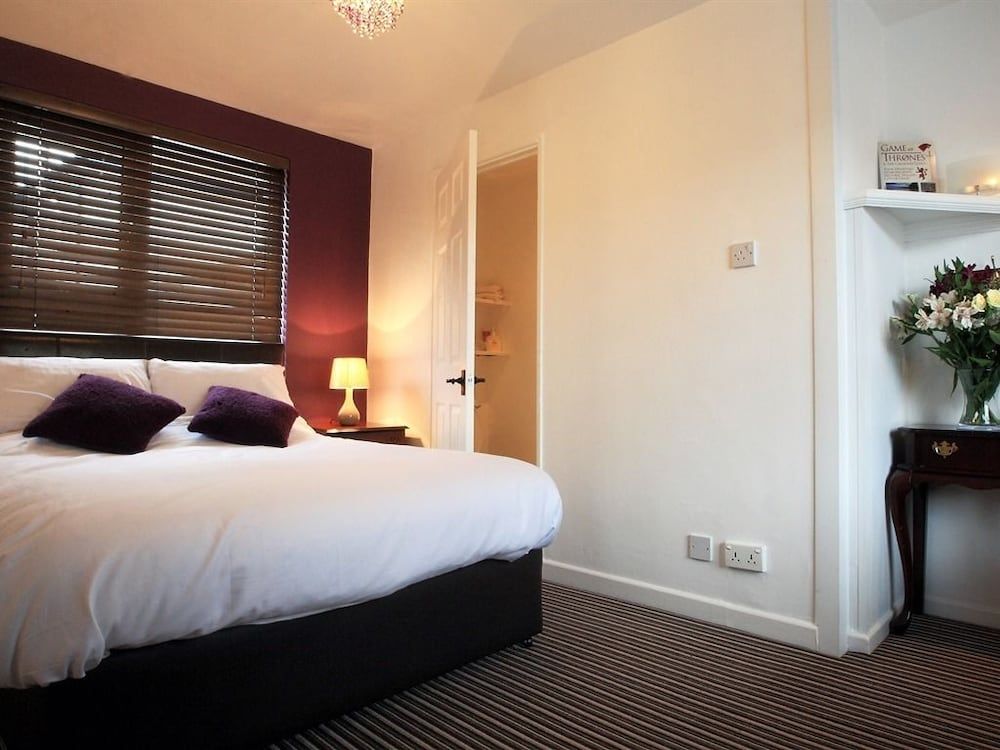 Abbey Bed and Breakfast 3