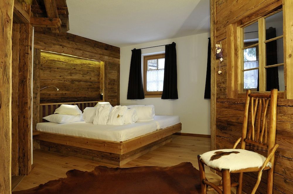 Almwellness-Resort Tuffbad 3