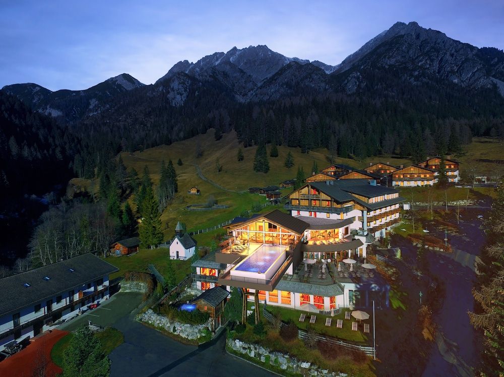 Almwellness-Resort Tuffbad 4 estrelas em Sankt Lorenzen im Lesachtal