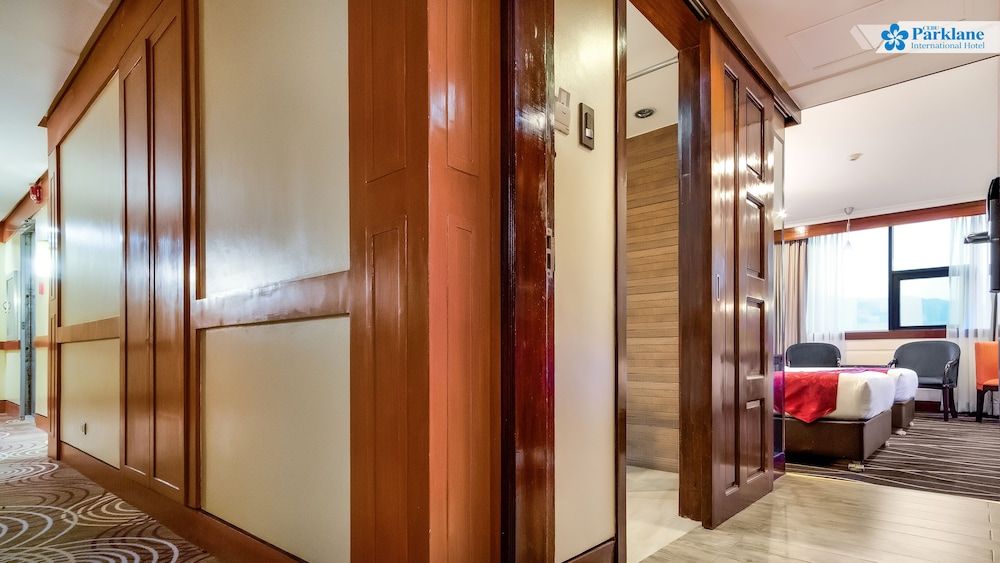Cebu Parklane International Hotel 2 Cebu Parklane International Hotel 2