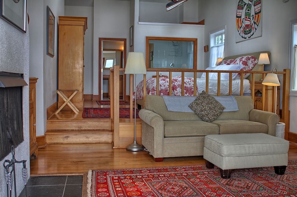 Sooke Harbour House 3