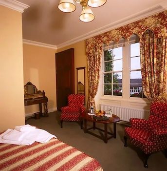 Londonderry Arms Hotel 3