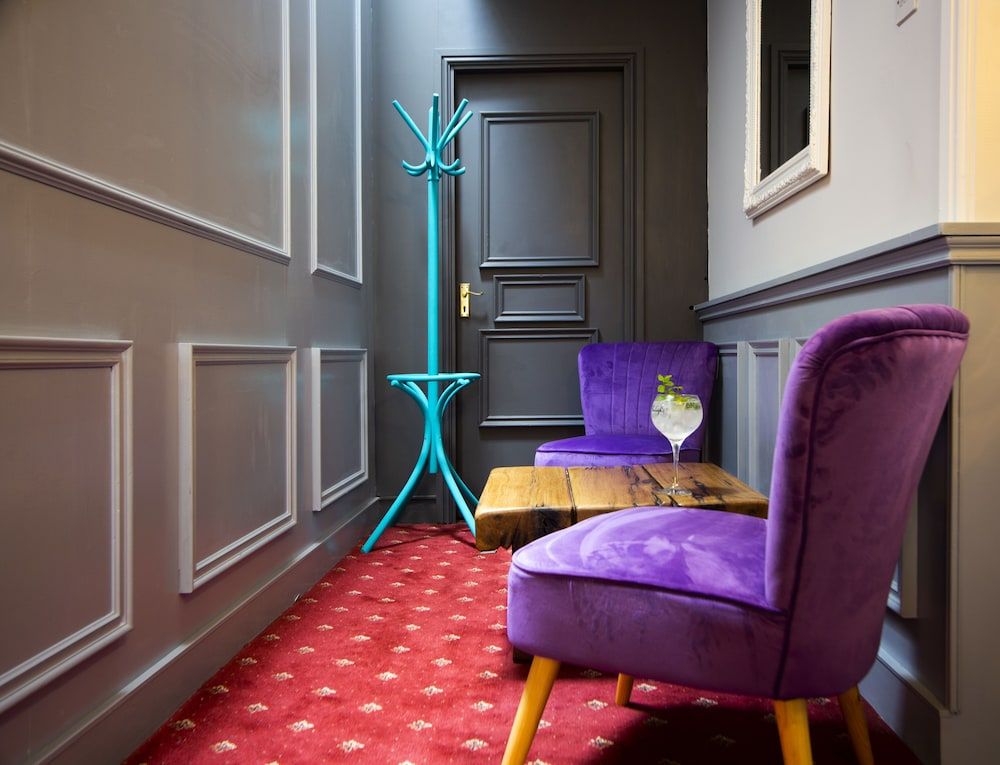 The Cedars Hotel & Restaurant 3