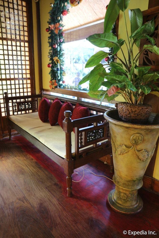 Boracay Tropics Resort Hotel 3