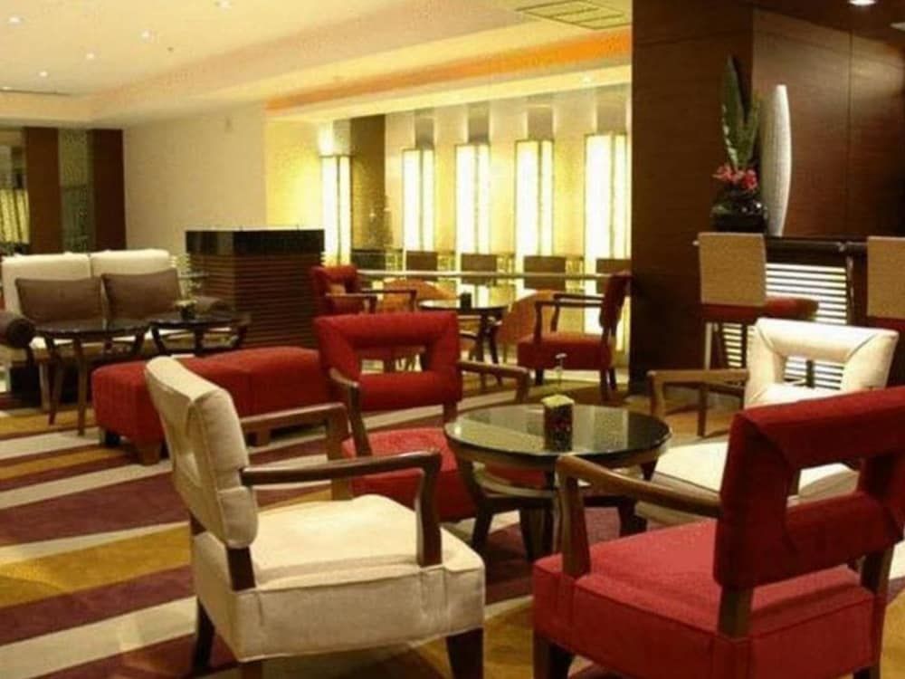 Richmond Stylish Convention Hotel 2