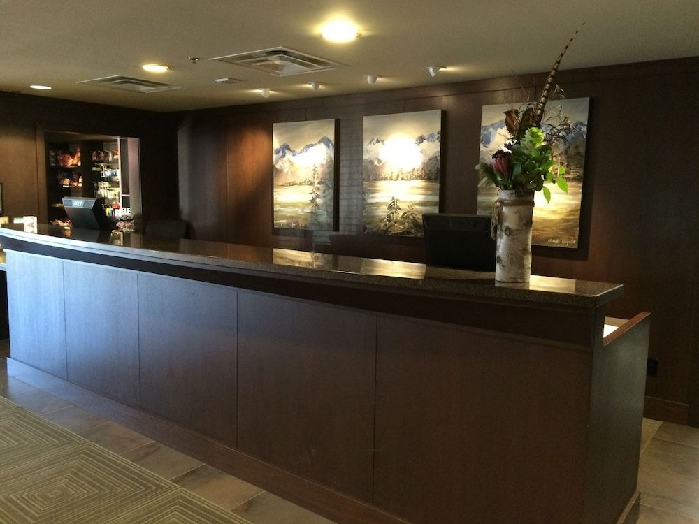 Executive Suites Hotel & Resort, Squamish 2