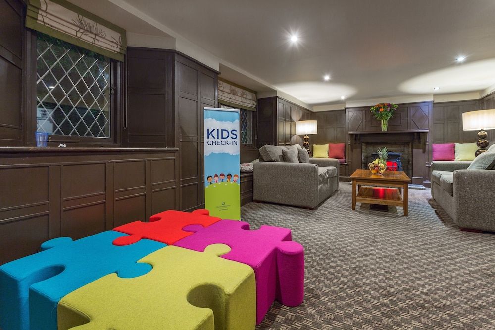 Woodford Bridge Country Club by Diamond Resorts 3