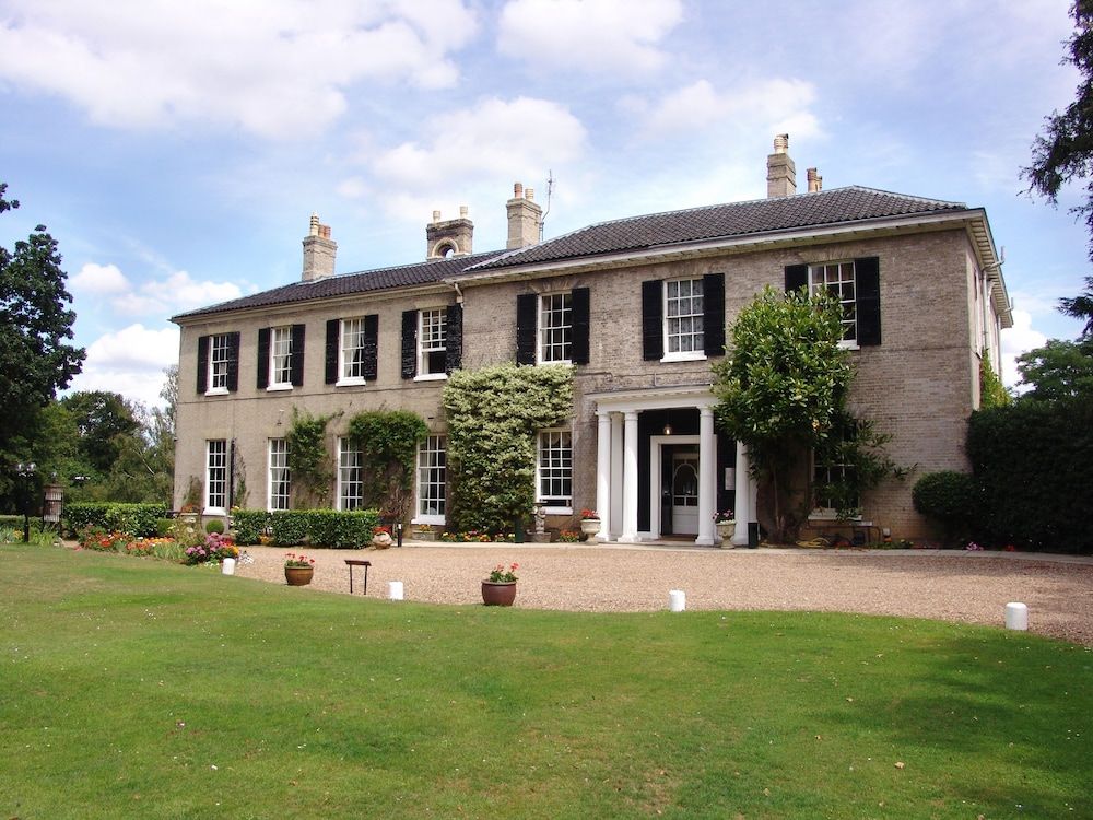Caistor Hall Hotel 1