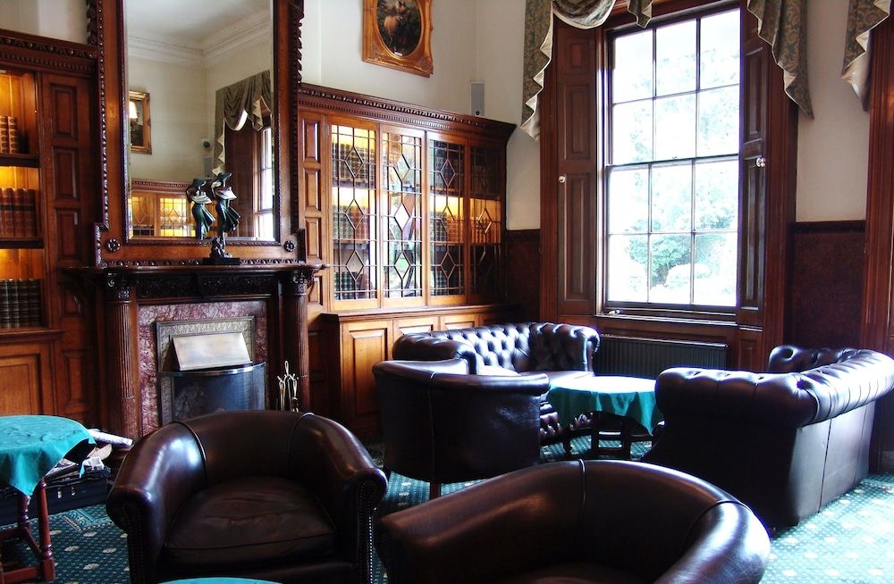 Caistor Hall Hotel 3