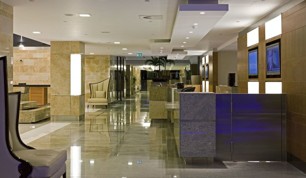 Sofitel London Heathrow 3