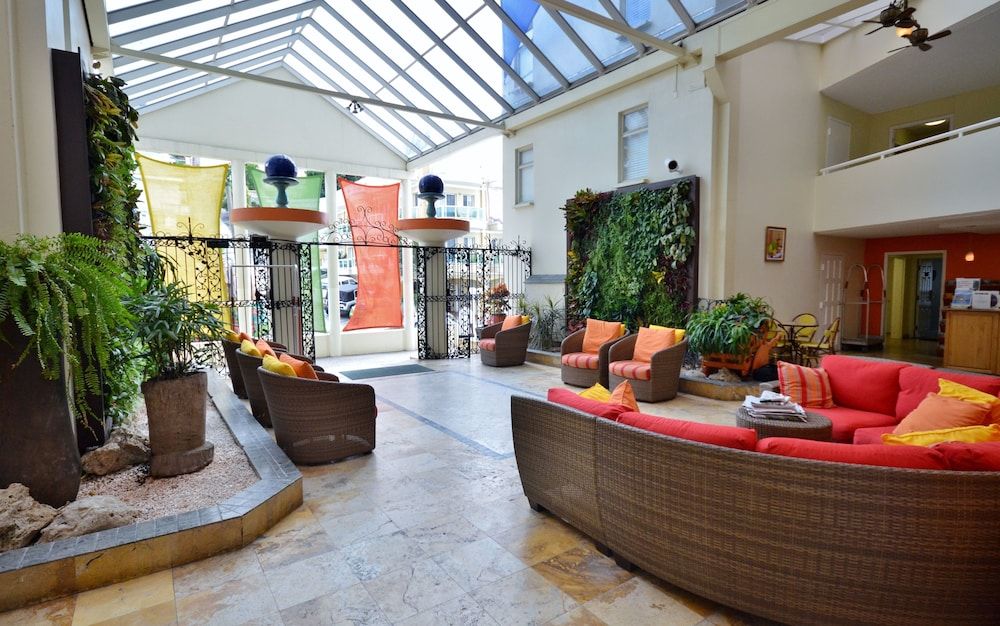 Atrium Resort & Spa 2